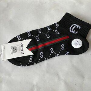 NWT women's sport fashion socks Size 6-10